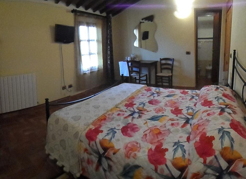Il Pozzo Di Sant'Andrea Bed and Breakfast Siena Exteriör bild