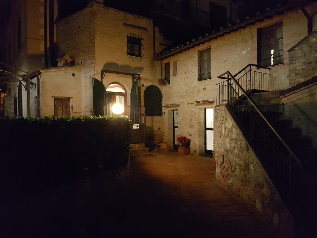 Il Pozzo Di Sant'Andrea Bed and Breakfast Siena Exteriör bild