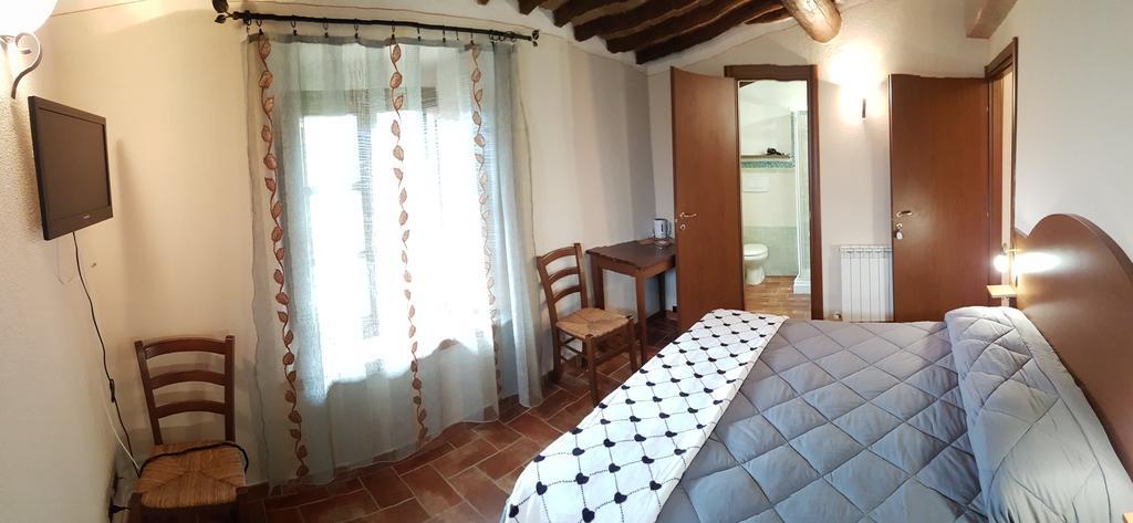 Il Pozzo Di Sant'Andrea Bed and Breakfast Siena Exteriör bild