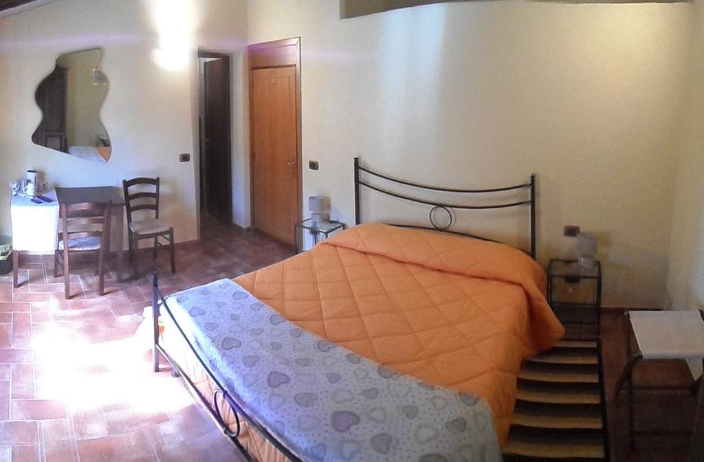 Il Pozzo Di Sant'Andrea Bed and Breakfast Siena Exteriör bild